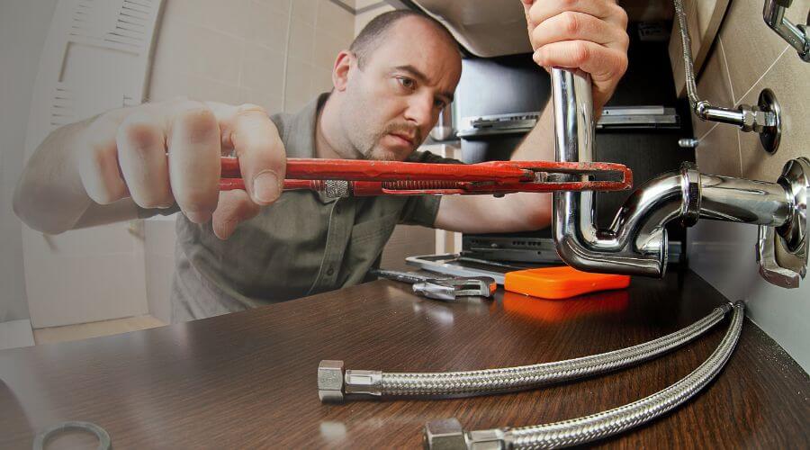 Expert burst pipe repair services in Crooks, SD